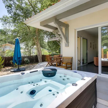 Maison 6 Personnes Climatisée, Jaccuzzi, à 5 M Des Plages Et Du Port Villa *