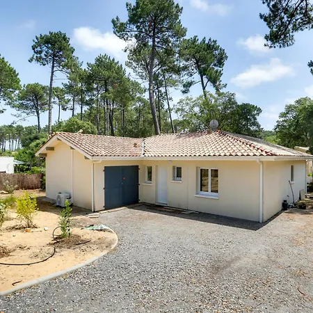 Maison 6 Personnes Climatisee, Jaccuzzi, A 5 M Des Plages Et Du Port Вилла